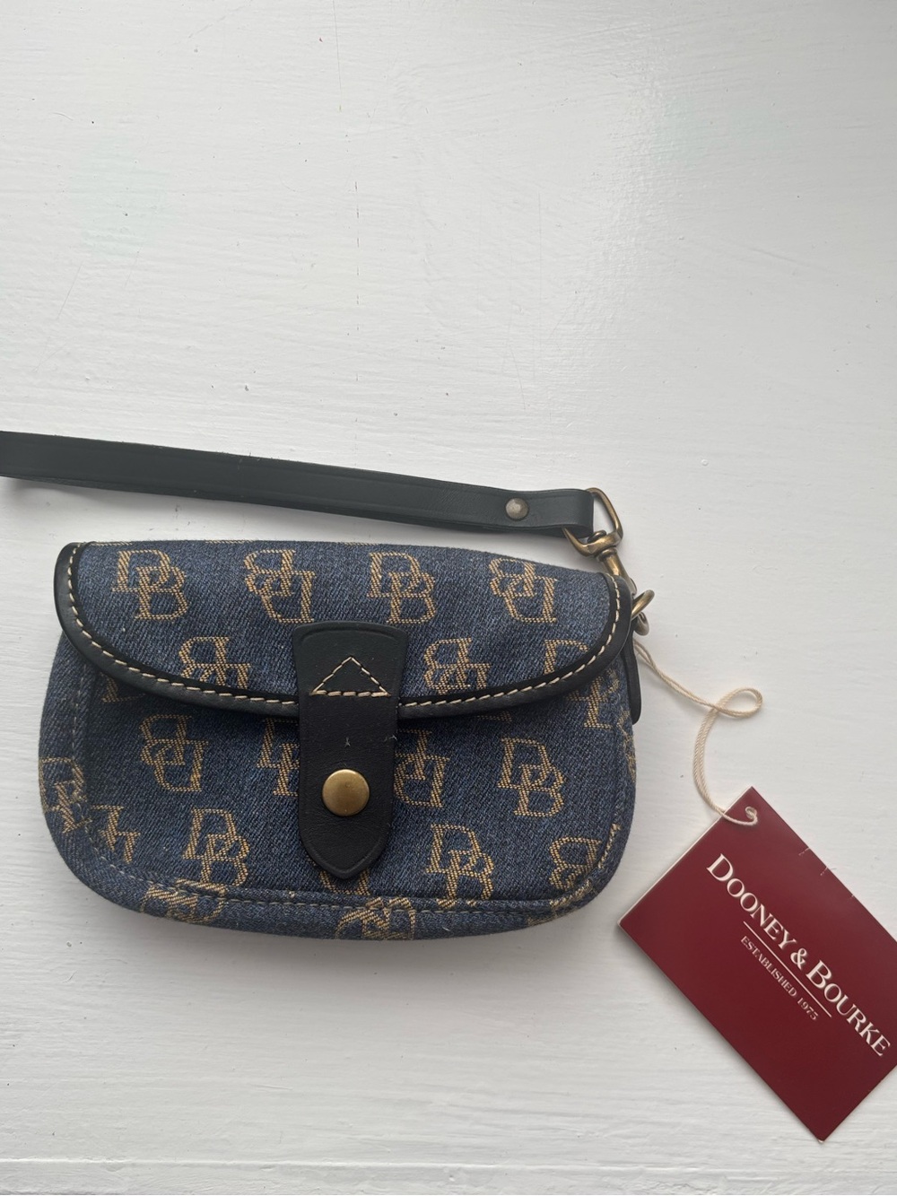 Dooney and Bourke Wristlet Wallet Purse Blue Denim 6x4 Canvas Lined Vintage NWT